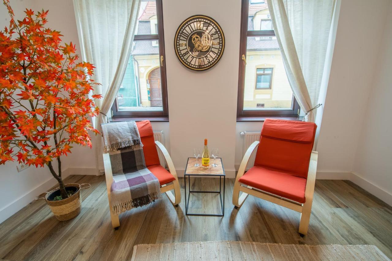 Old Town Suites Брашов Екстер'єр фото